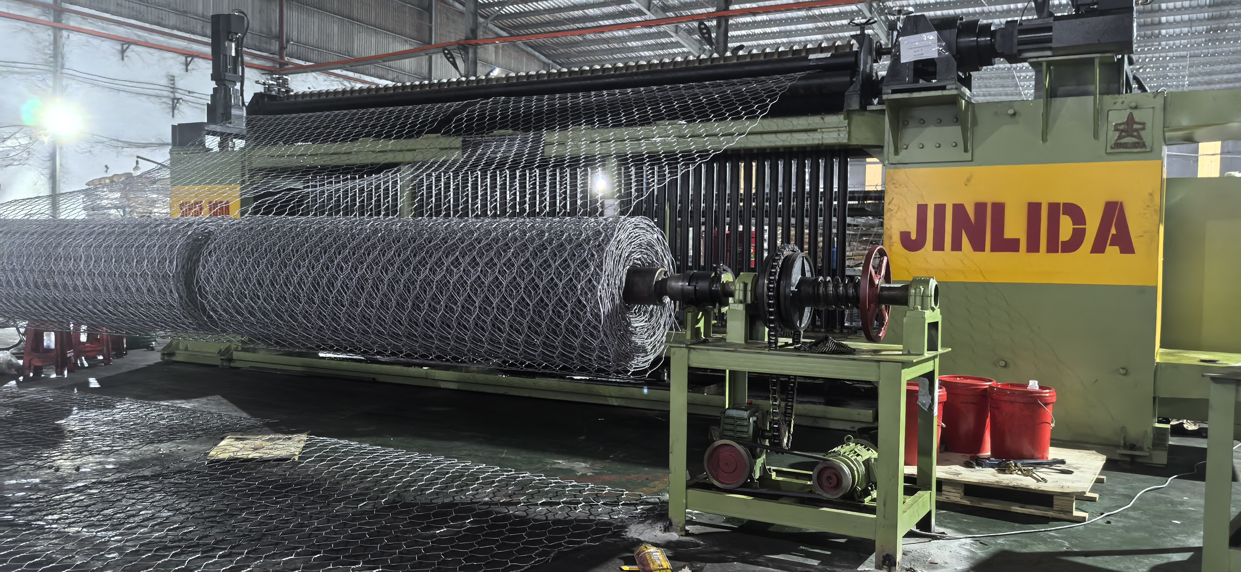 آخرین وبلاگ های شرکت در مورد How to Reduce Wire Breakage on a Gabion Mesh Machine: A Practical Maintenance Guide